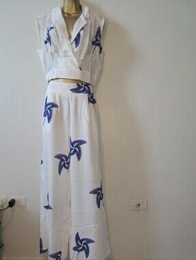 White & Blue Floral Print Wide-Leg Skirt